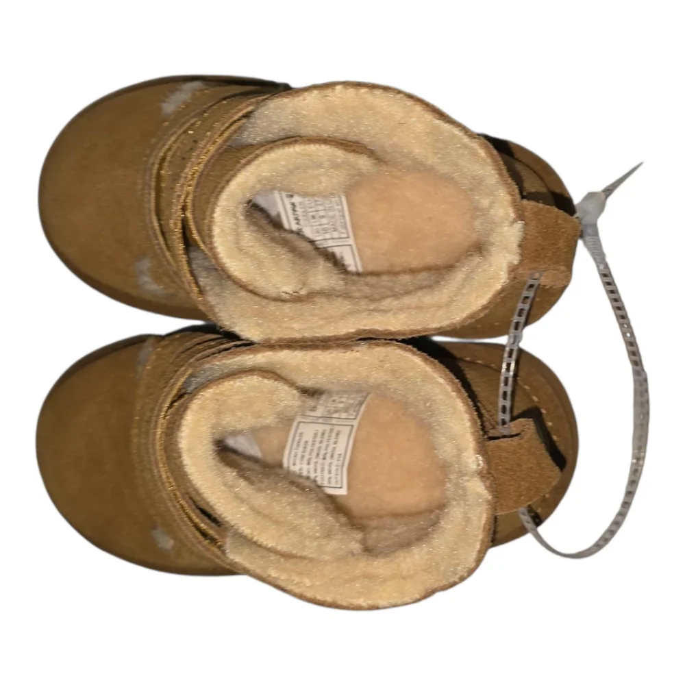 BearPaw Larisa Retro Iced Coffee‎ Tan Kids Boots with Fleece Lining New 9, 10